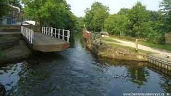 MossSwingBridge