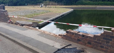 Stourbridge wall