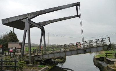 TopLaneLiftBridge