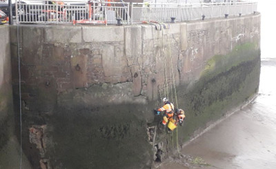 Liverpool docksAabseiling