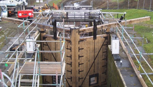 b newlay lock