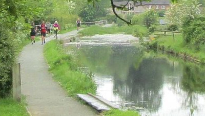 Walkers at Vyrnwy Aqueduct