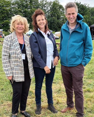 25Stephanie Horton centre with Sir Gavin Williamson MP and councillor Ann Edgeller