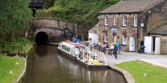 standedge tunnel